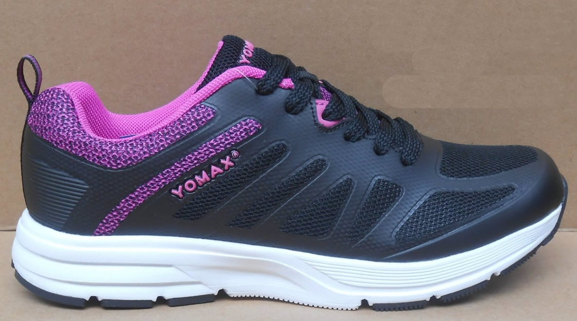 Zapatilla para mujer Y354060-015