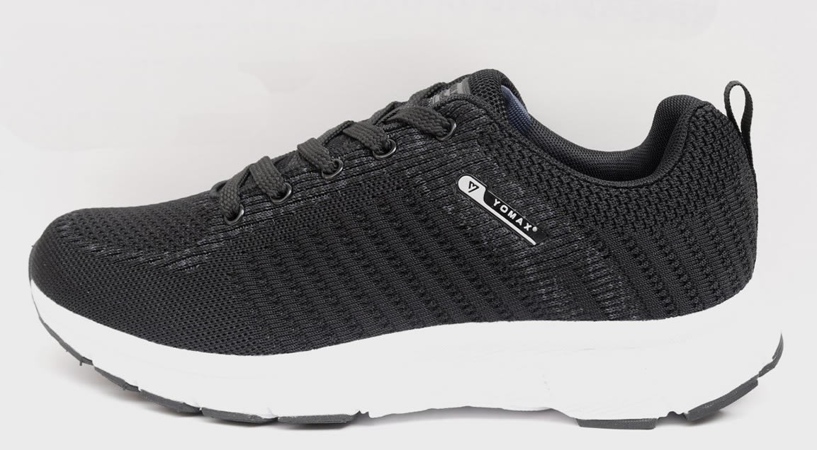 Zapatilla para hombre Y394475-005