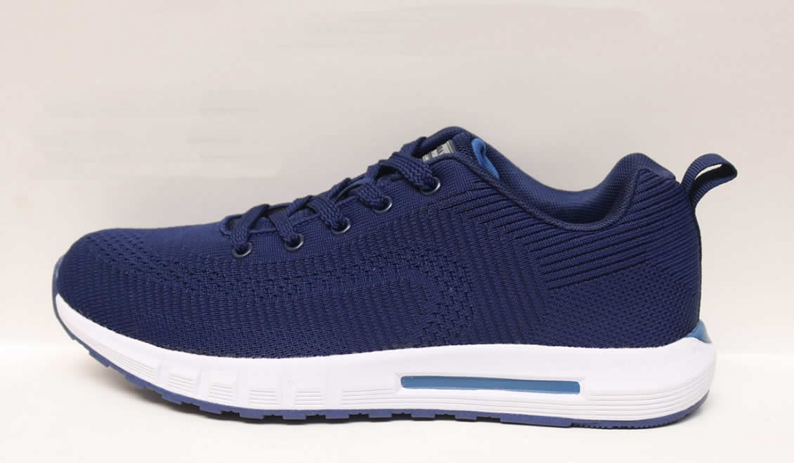 Zapatilla para hombre Y394475-012