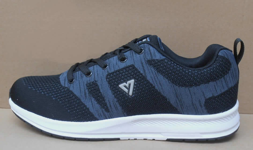 Zapatilla para hombre Y394475-013